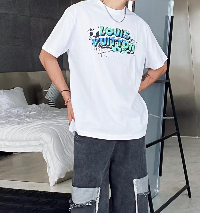 Clothes Louis Vuitton 591