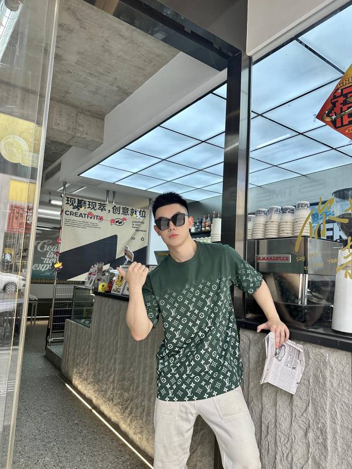 Clothes Louis Vuitton 578