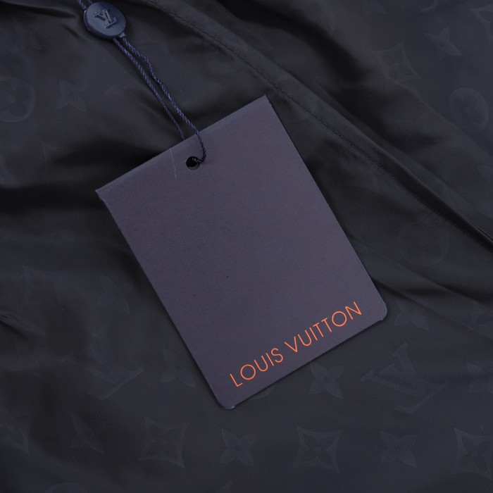 Clothes Louis Vuitton 572