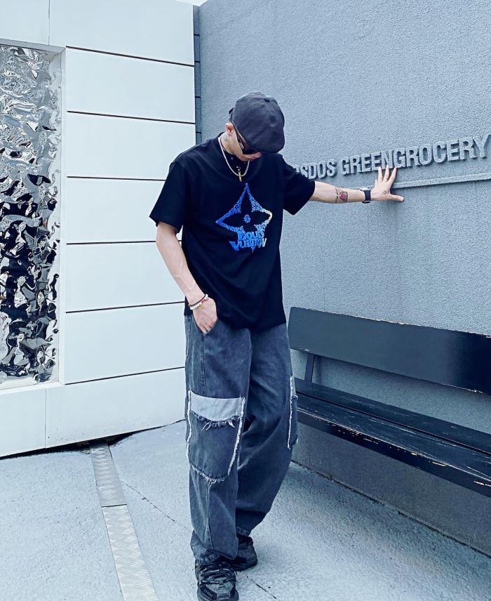 Clothes Louis Vuitton 592