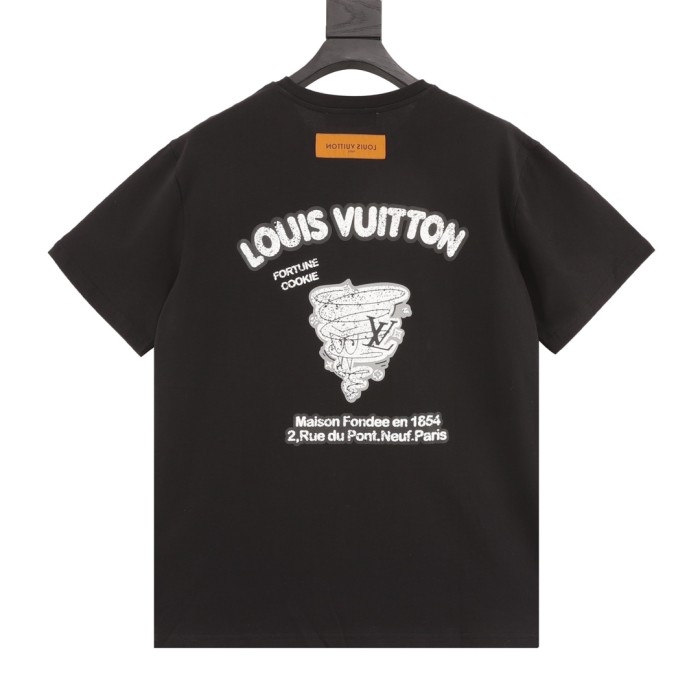 Clothes Louis Vuitton 570