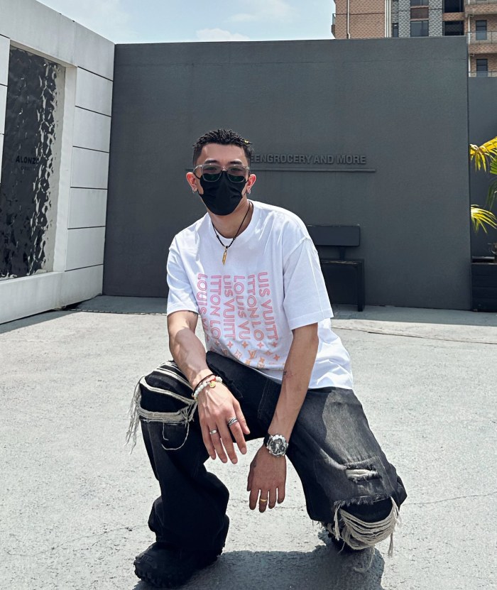 Clothes Louis Vuitton 595