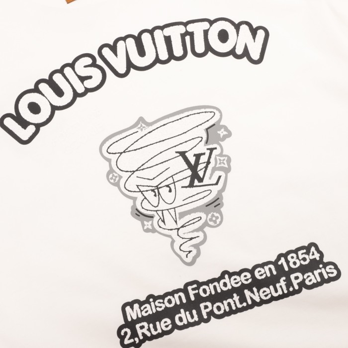 Clothes Louis Vuitton 570