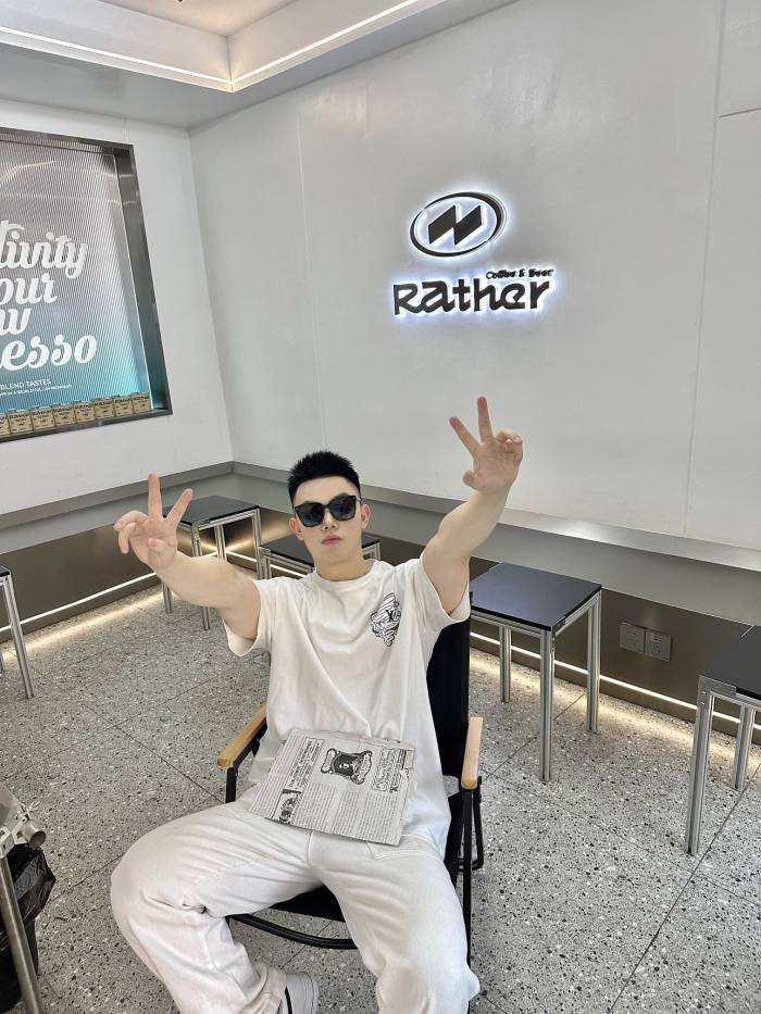 Clothes Louis Vuitton 570