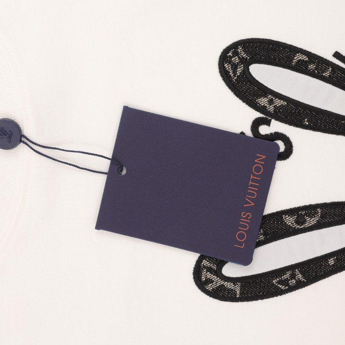 Clothes Louis Vuitton 160