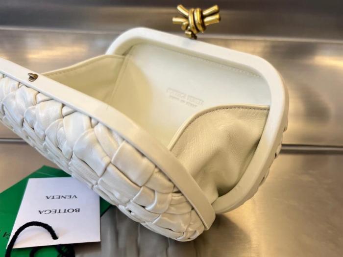 Handbag Bottega Veneta 717622 size 19*11.5*5cm