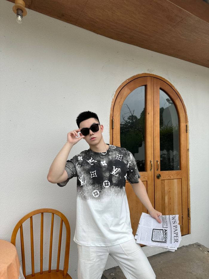 Clothes Louis Vuitton 575