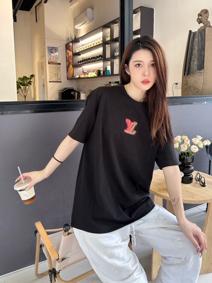 Clothes Louis Vuitton 621