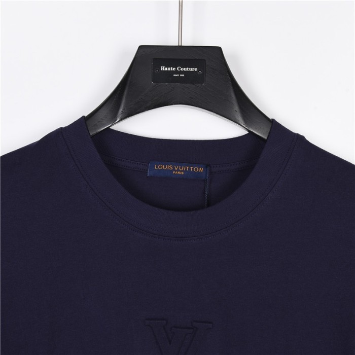 Clothes Louis Vuitton 626