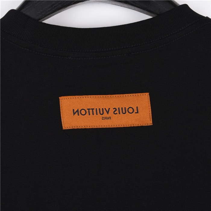 Clothes Louis Vuitton 602