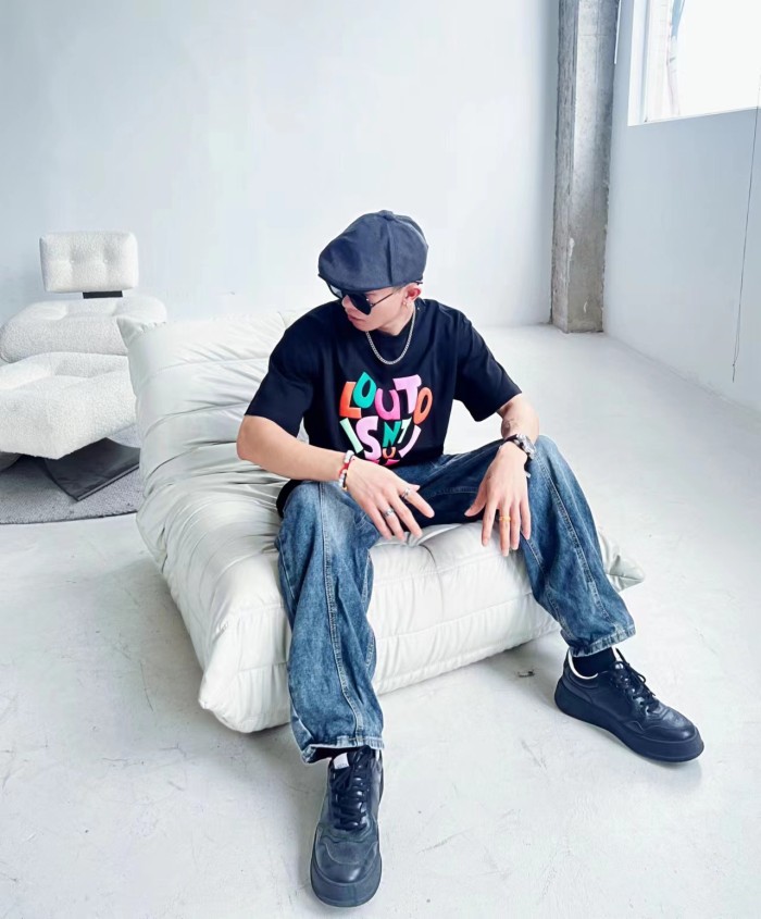 Clothes Louis Vuitton 604