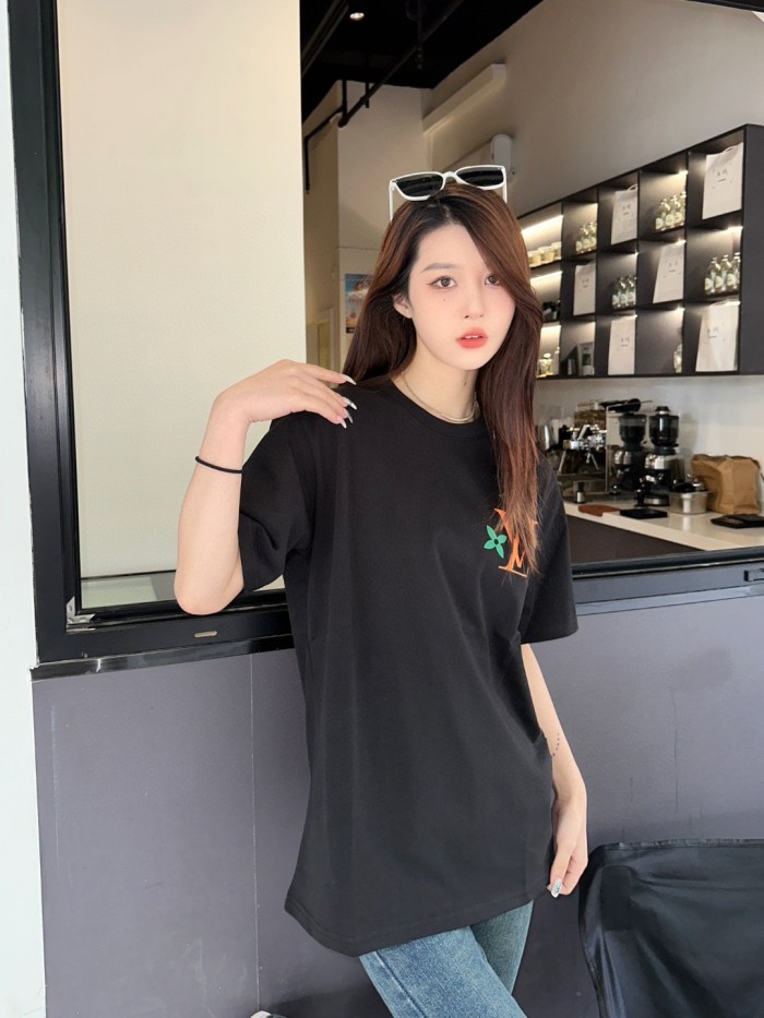 Clothes Louis Vuitton 610