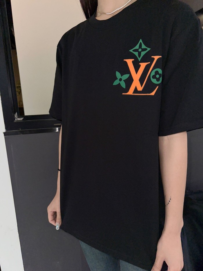 Clothes Louis Vuitton 610