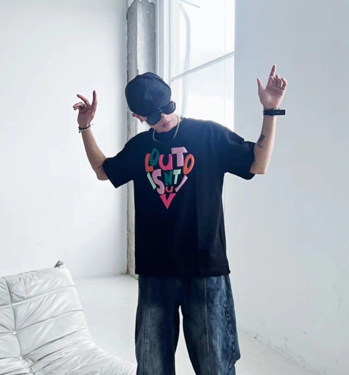 Clothes Louis Vuitton 604