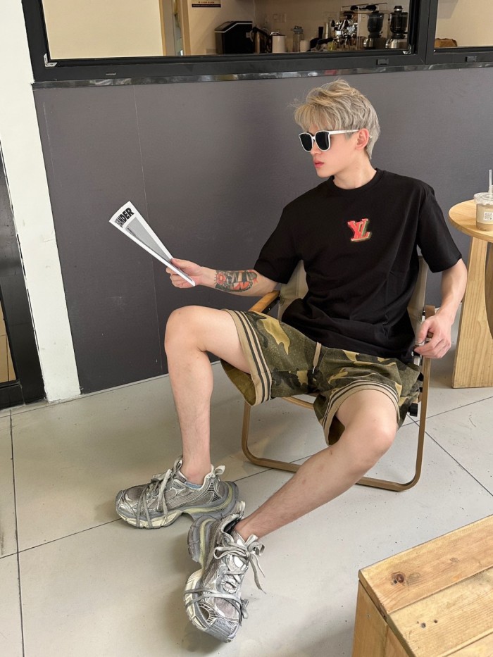 Clothes Louis Vuitton 621