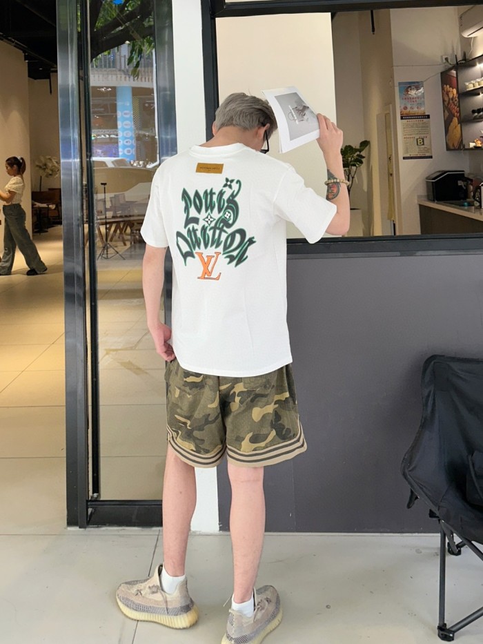 Clothes Louis Vuitton 611