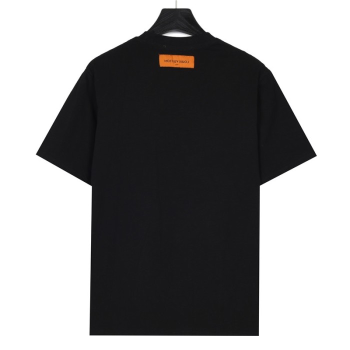 Clothes Louis Vuitton 613