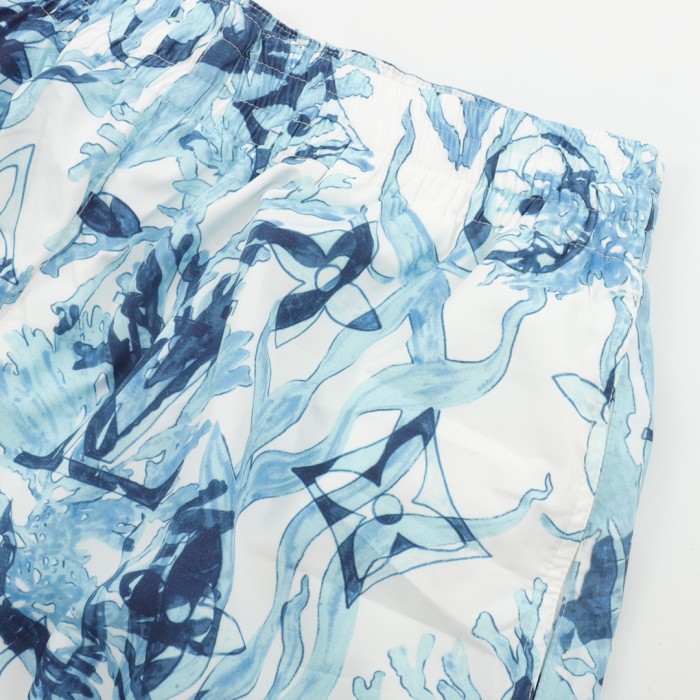 Clothes Louis Vuitton 609