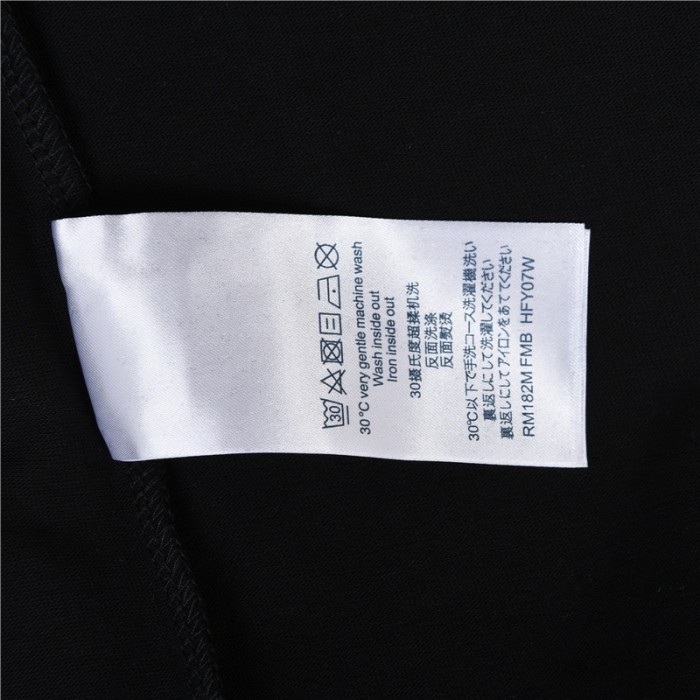 Clothes Louis Vuitton 619