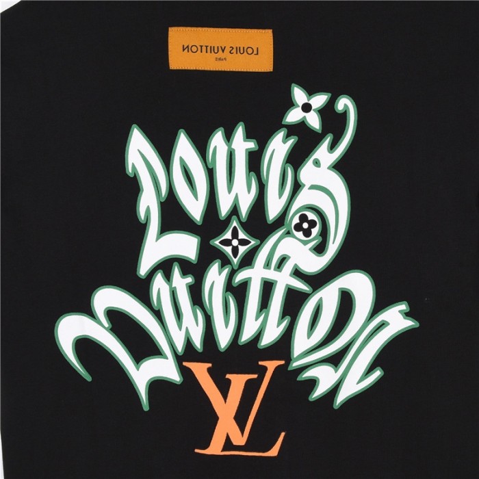 Clothes Louis Vuitton 610