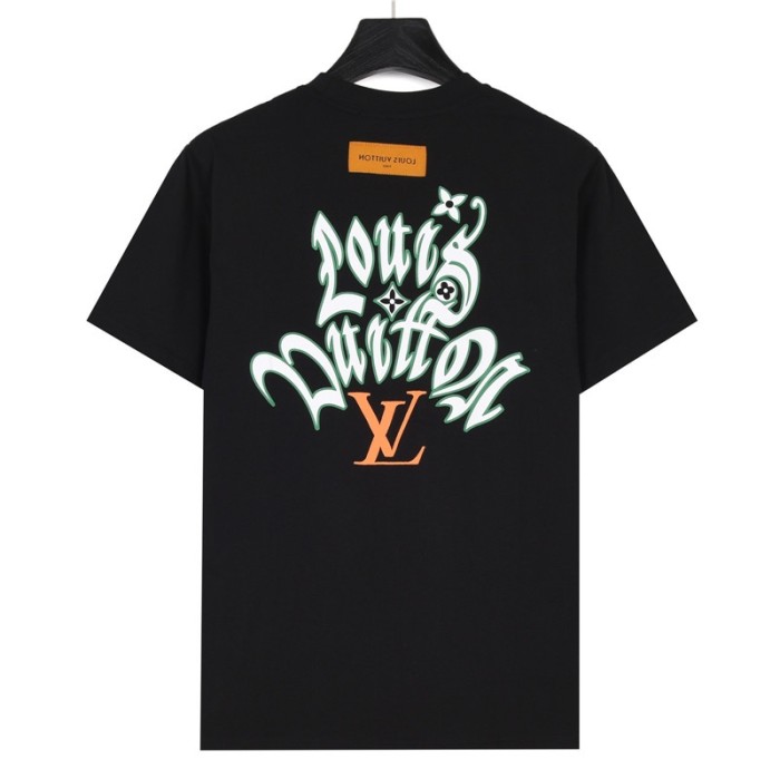 Clothes Louis Vuitton 610