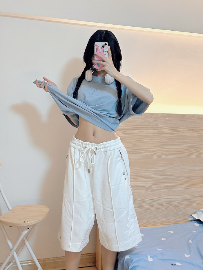 Clothes Louis Vuitton 627