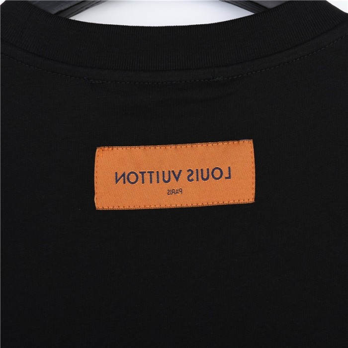 Clothes Louis Vuitton 619