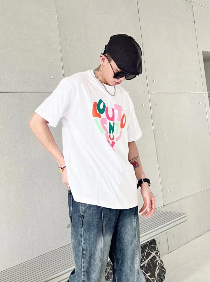 Clothes Louis Vuitton 605