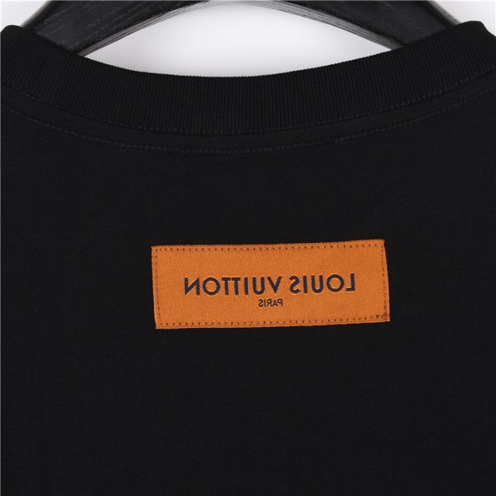 Clothes Louis Vuitton 604