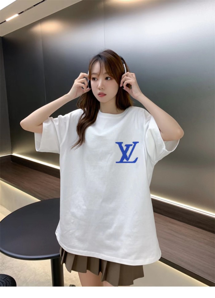 Clothes Louis Vuitton 616