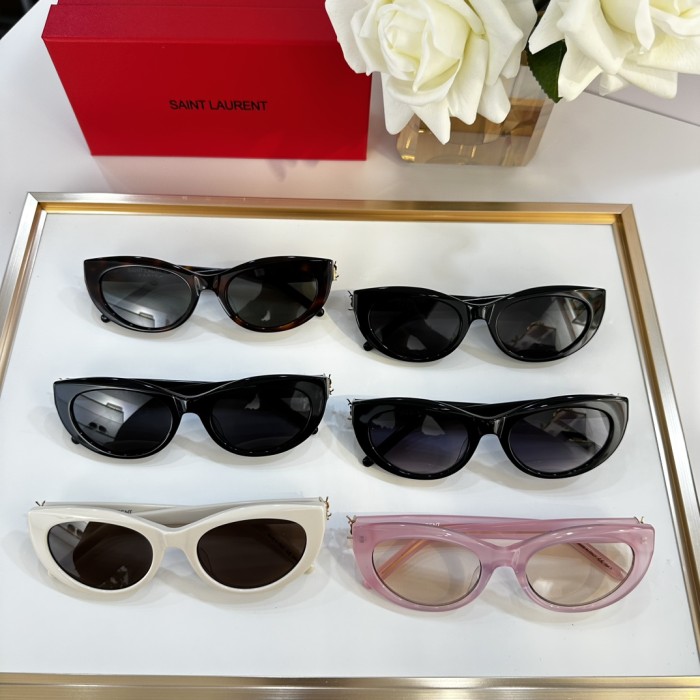 Sunglasses Saint Laurent SLM115