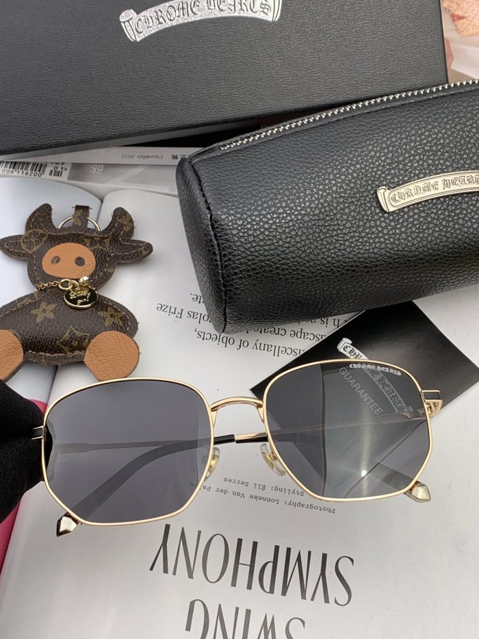 sunglasses Chrome Hearts KLX3861