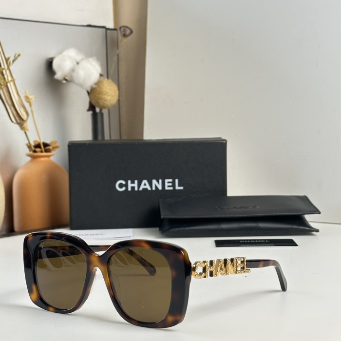 Sunglasses Chanel CH5422B