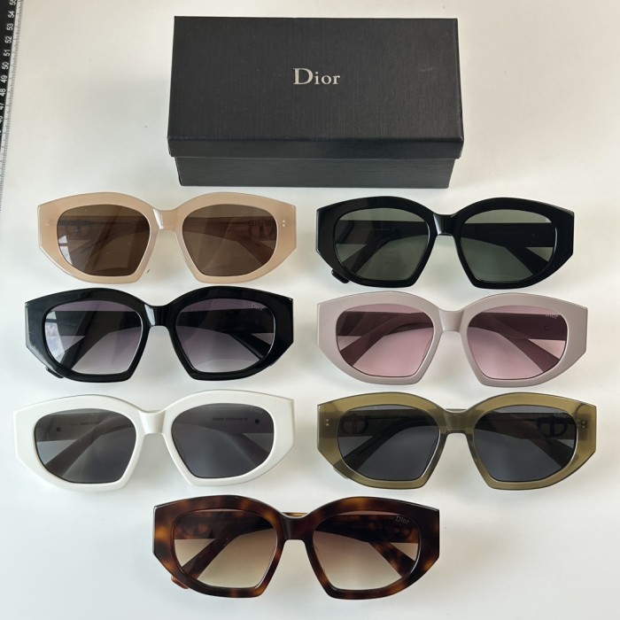 Sunglasses DIOR CD8027