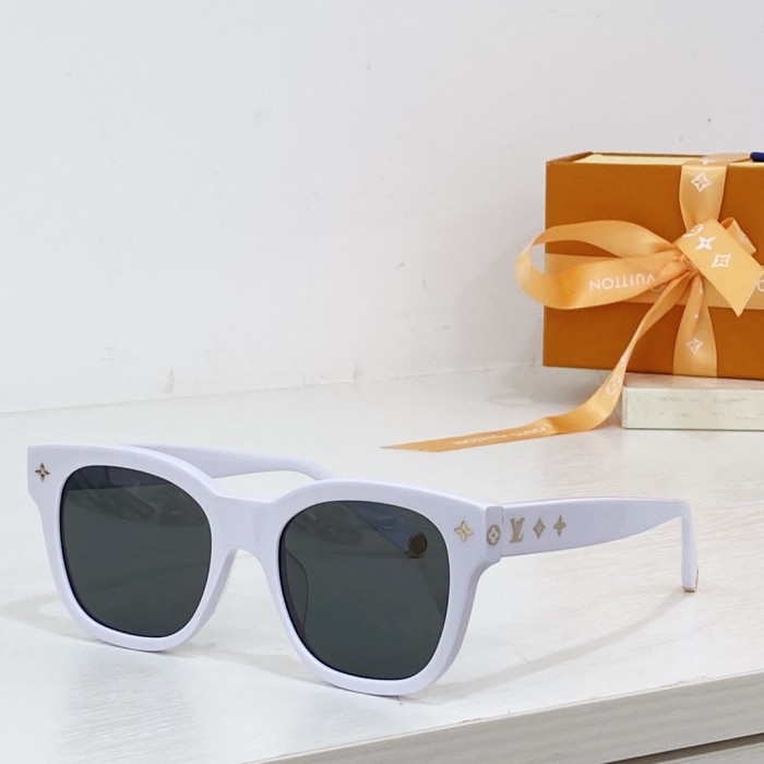 Sunglasses Monogram MODEL：Z1525W Size：52 21-145