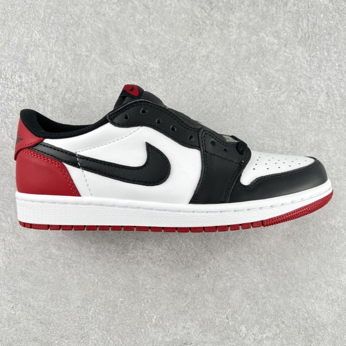 Jordan 1 Retro Low OG Black Toe (2023)