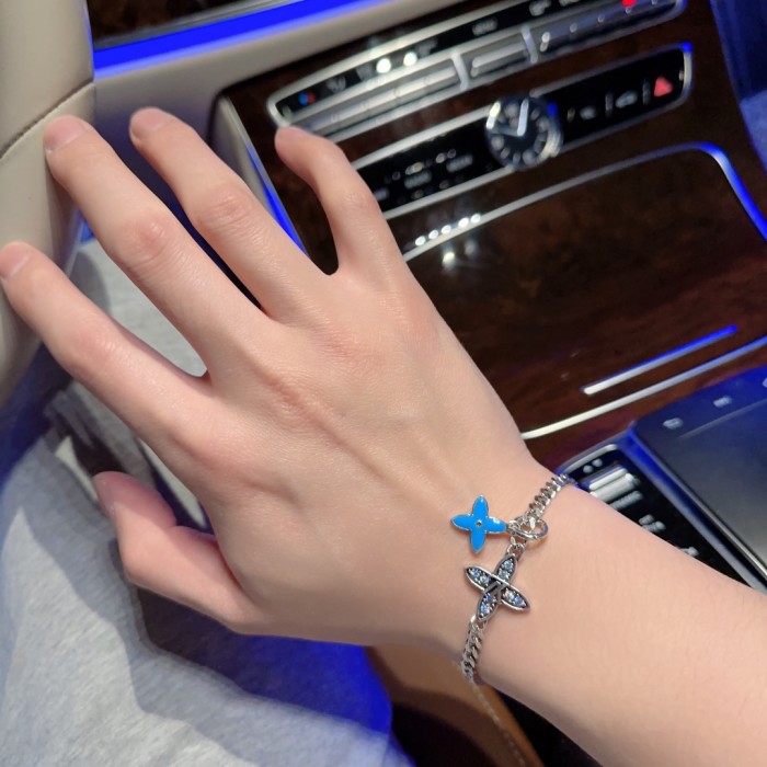 Jewelry Louis Vuitton 382