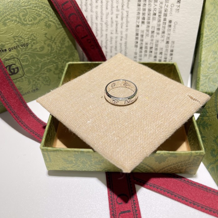 Jewelry Gucci 825