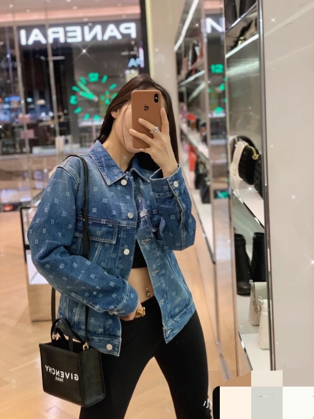 Clothes Givenchy 195