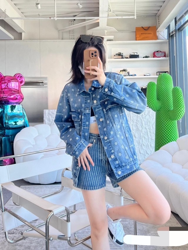 Clothes Givenchy 195