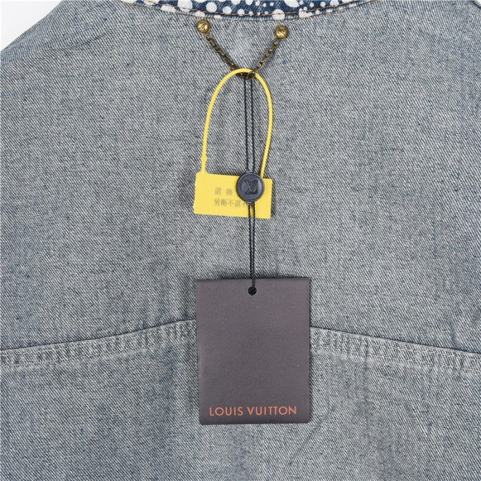 Clothes Louis Vuitton 635