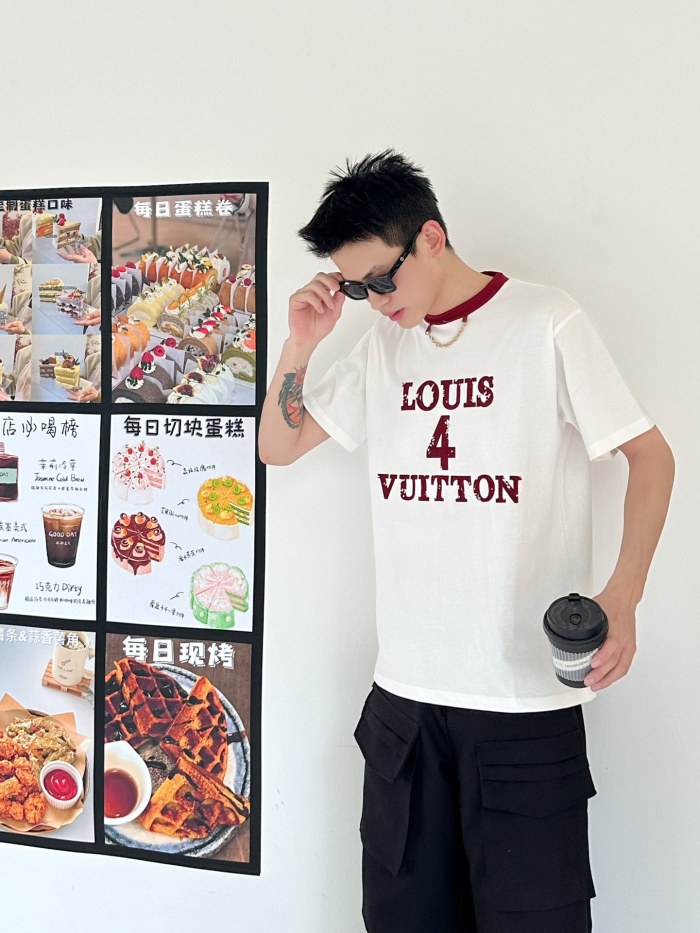 Clothes Louis Vuitton 650