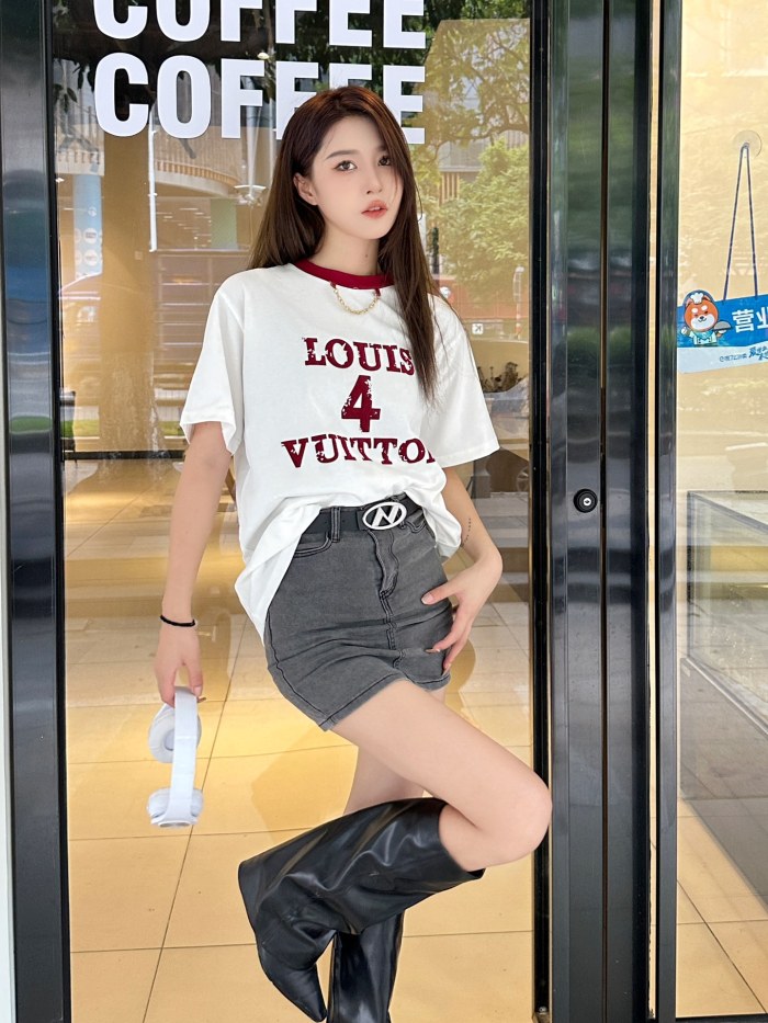 Clothes Louis Vuitton 650