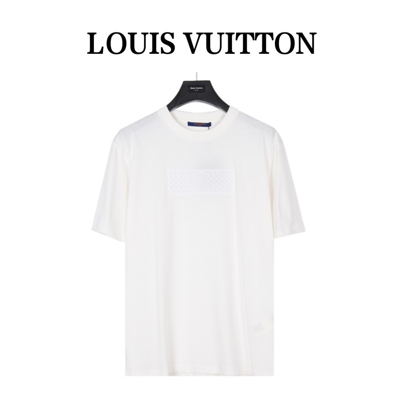 Clothes Louis Vuitton 660