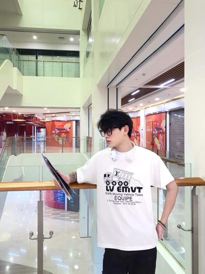 Clothes Louis Vuitton 652