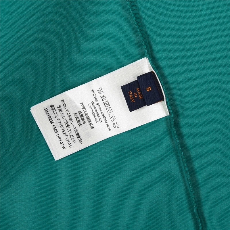 Clothes Louis Vuitton 658