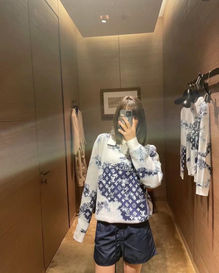 Clothes Louis Vuitton 666