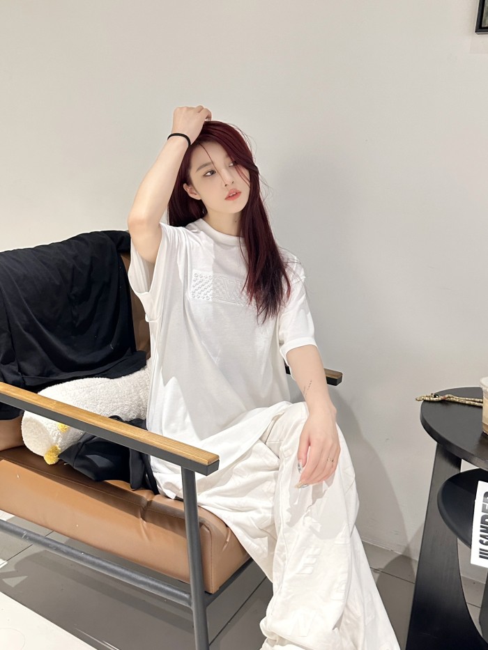 Clothes Louis Vuitton 660