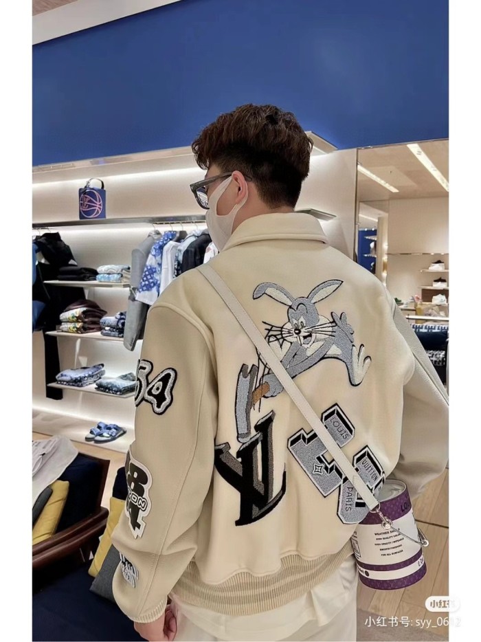 Clothes Louis Vuitton 642