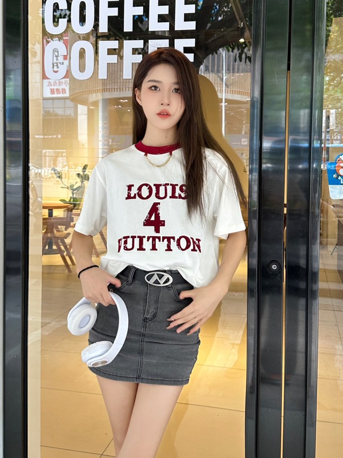 Clothes Louis Vuitton 650